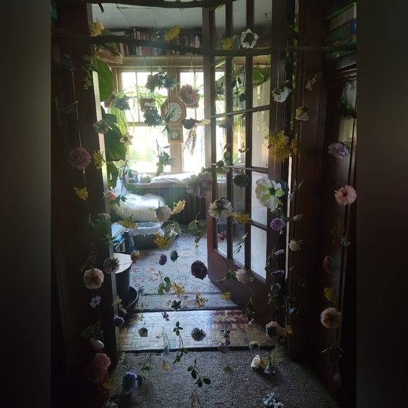 Floating Flower Hanging Backdrop (Handmade) - Picture 5 of 11